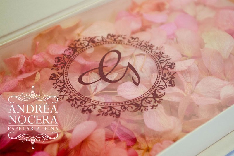 Convite de debutante floral cor marsala