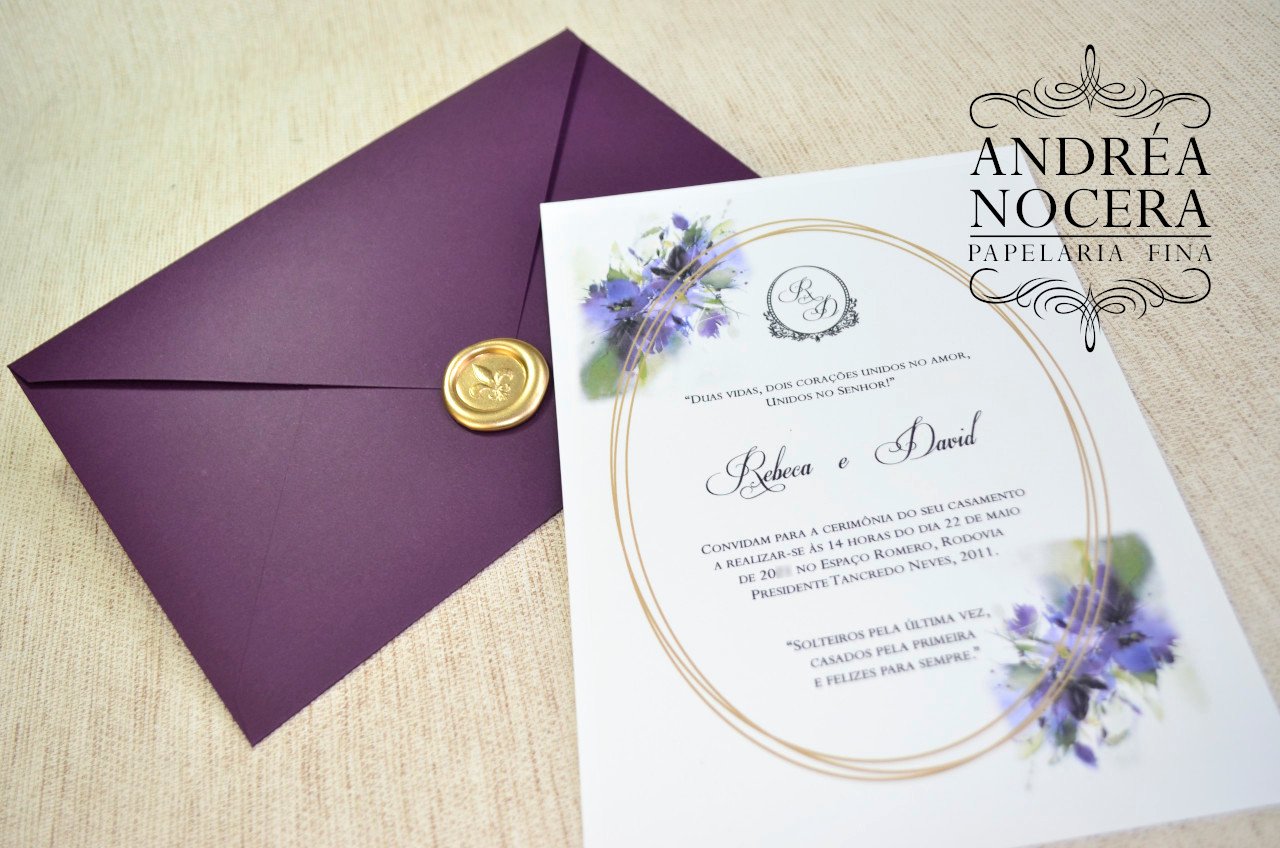 Convite de Casamento Roxo com Impressão Floral - Atelier Andrea Nocera
